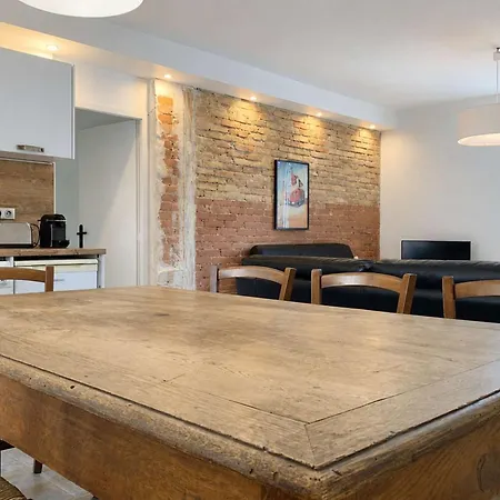 Apartamento Basile - T3 Climatise Equipe • 6 Pers • Centre De • Proche Gare *